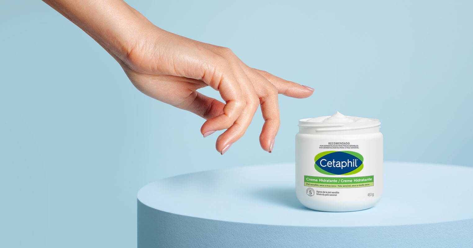 Hidratar com Cetaphil
